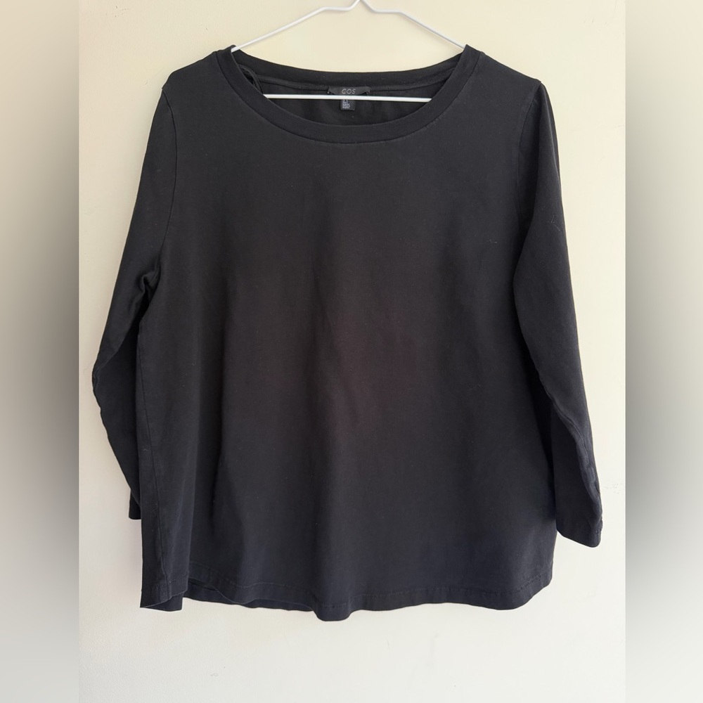 COS Black T Shirt 3/4 sleeve crew neck size L